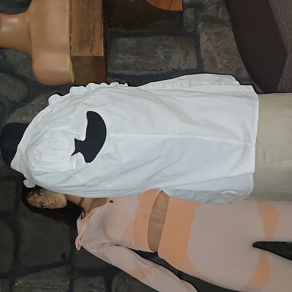 Sunny Leigh White Ruffle Button-up - Picture 5 of 8